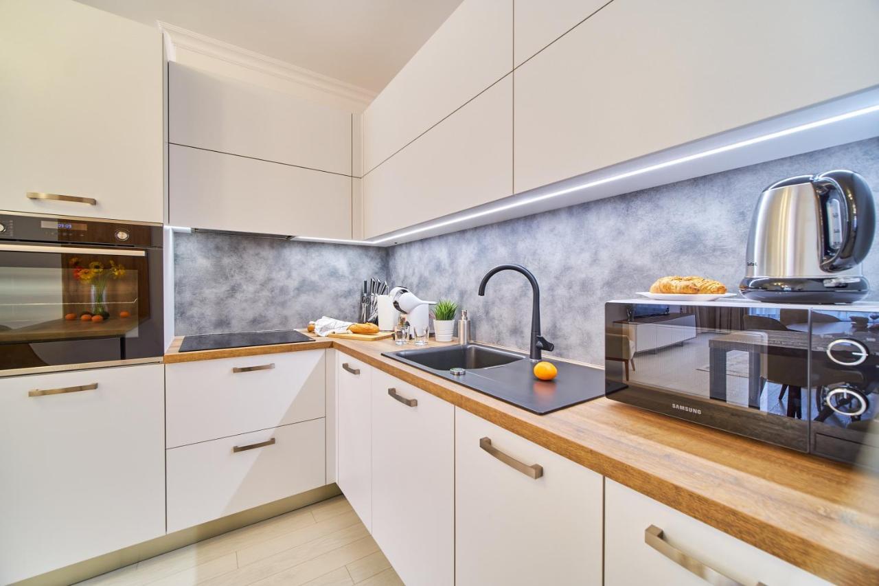 Premium Center Apartment In Grand Karavel ヴァルナ エクステリア 写真